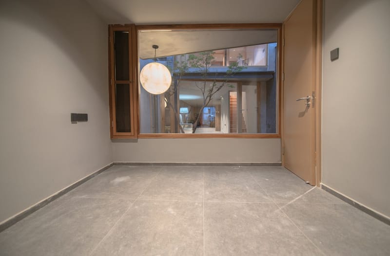 Complete Reconstruction Of a Detached House