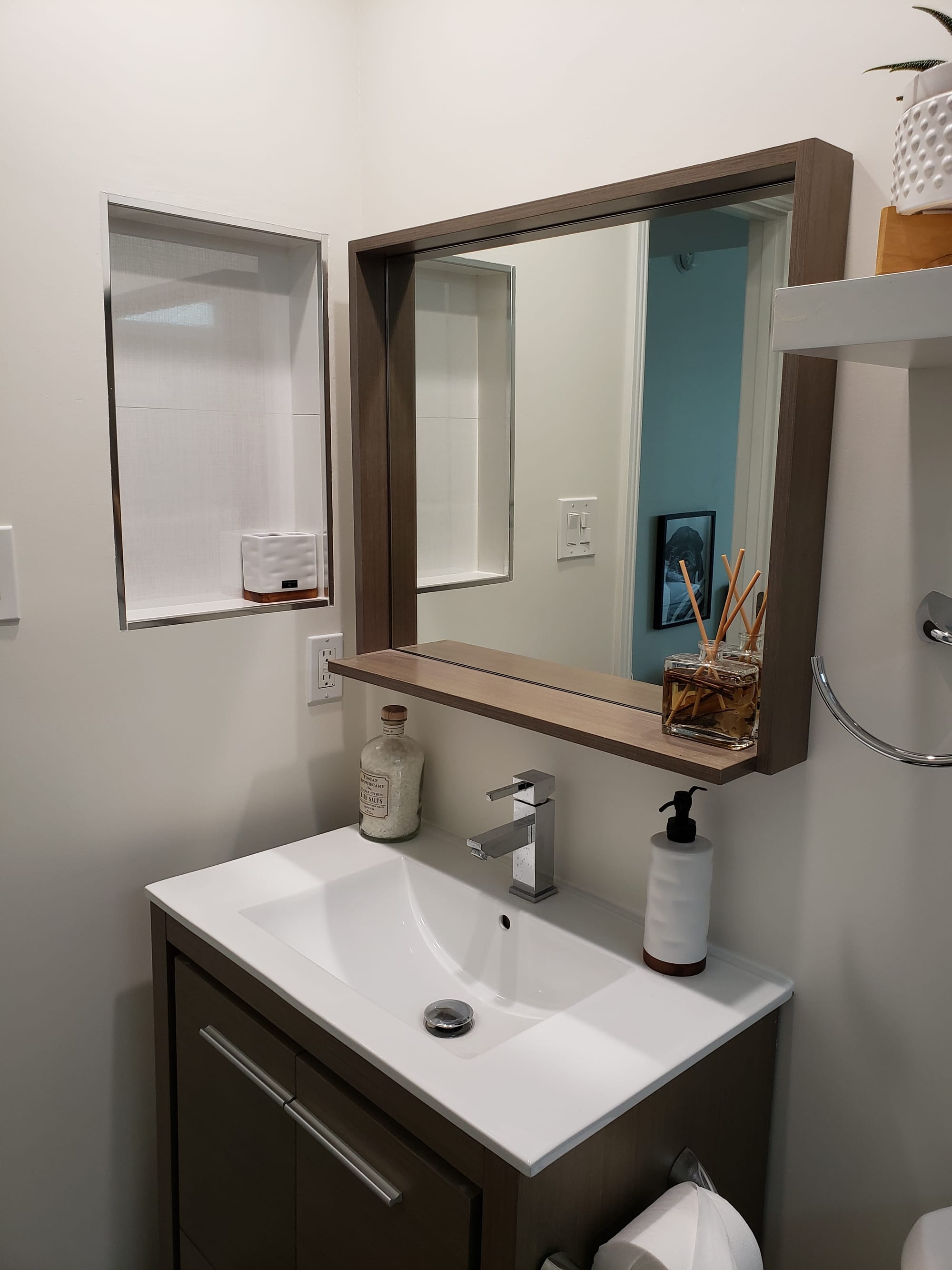 Studio City Guest Bathroom Remodeling - 91604