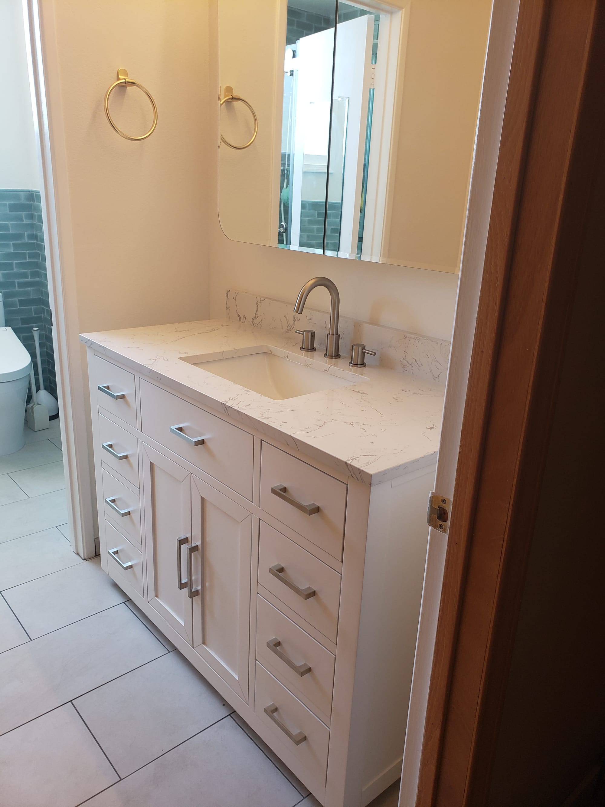 Porter Ranch Guest Bathroom Remodeling - 91326