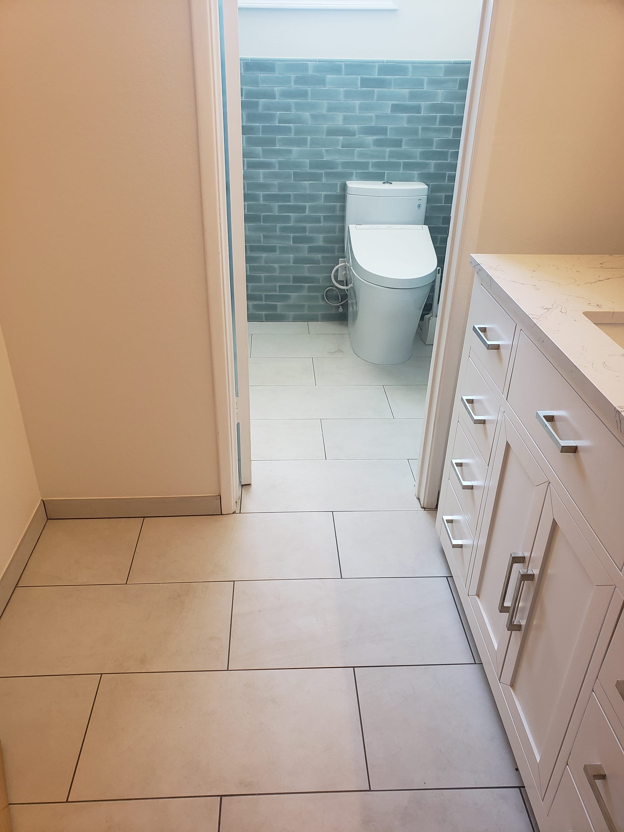 Porter Ranch Guest Bathroom Remodeling - 91326