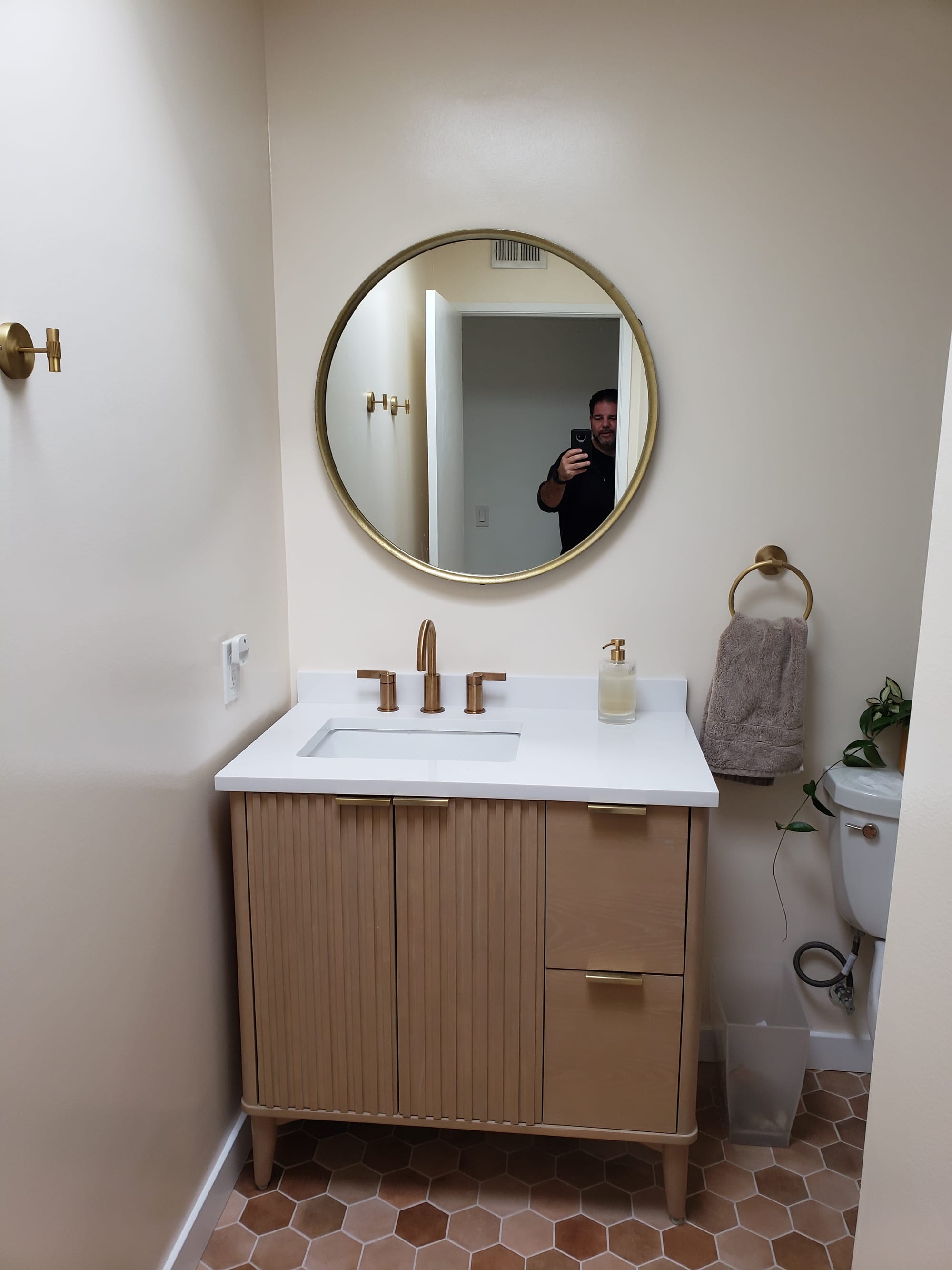 Los Angeles Guest Bathroom Remodeling - 90042