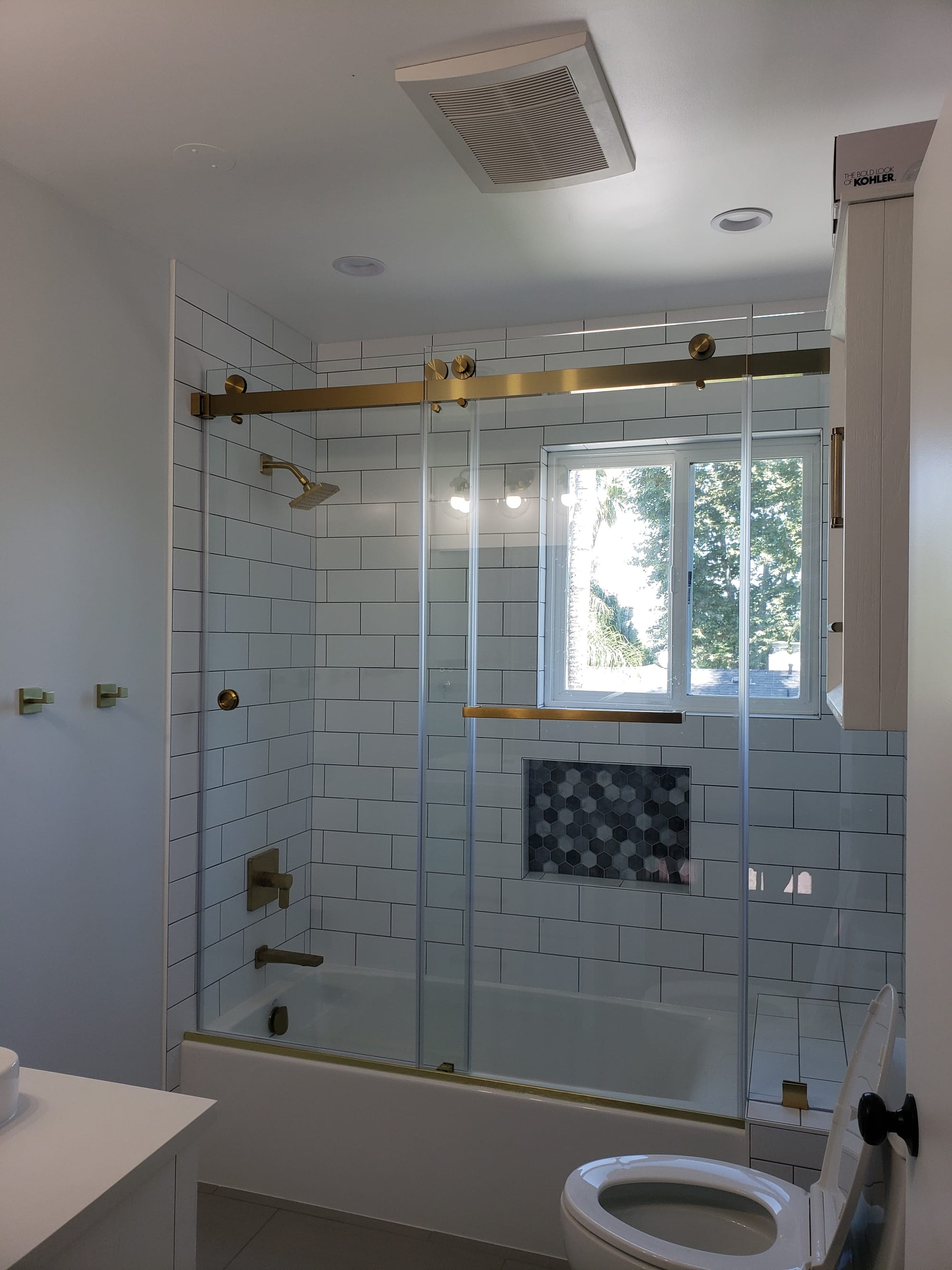 Sherman Oaks Guest Bathroom Remodeling - 91403