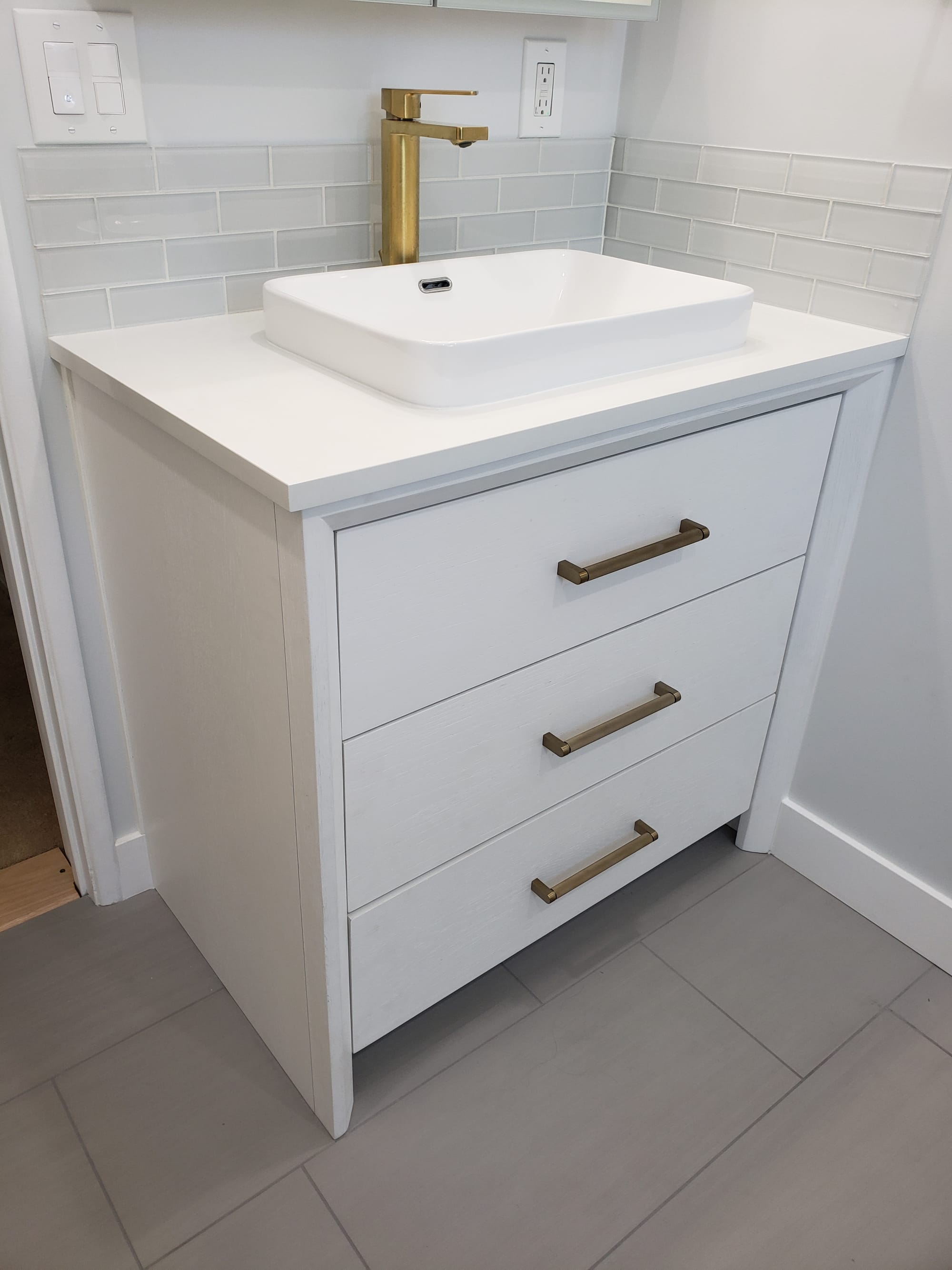 Sherman Oaks Guest Bathroom Remodeling - 91403