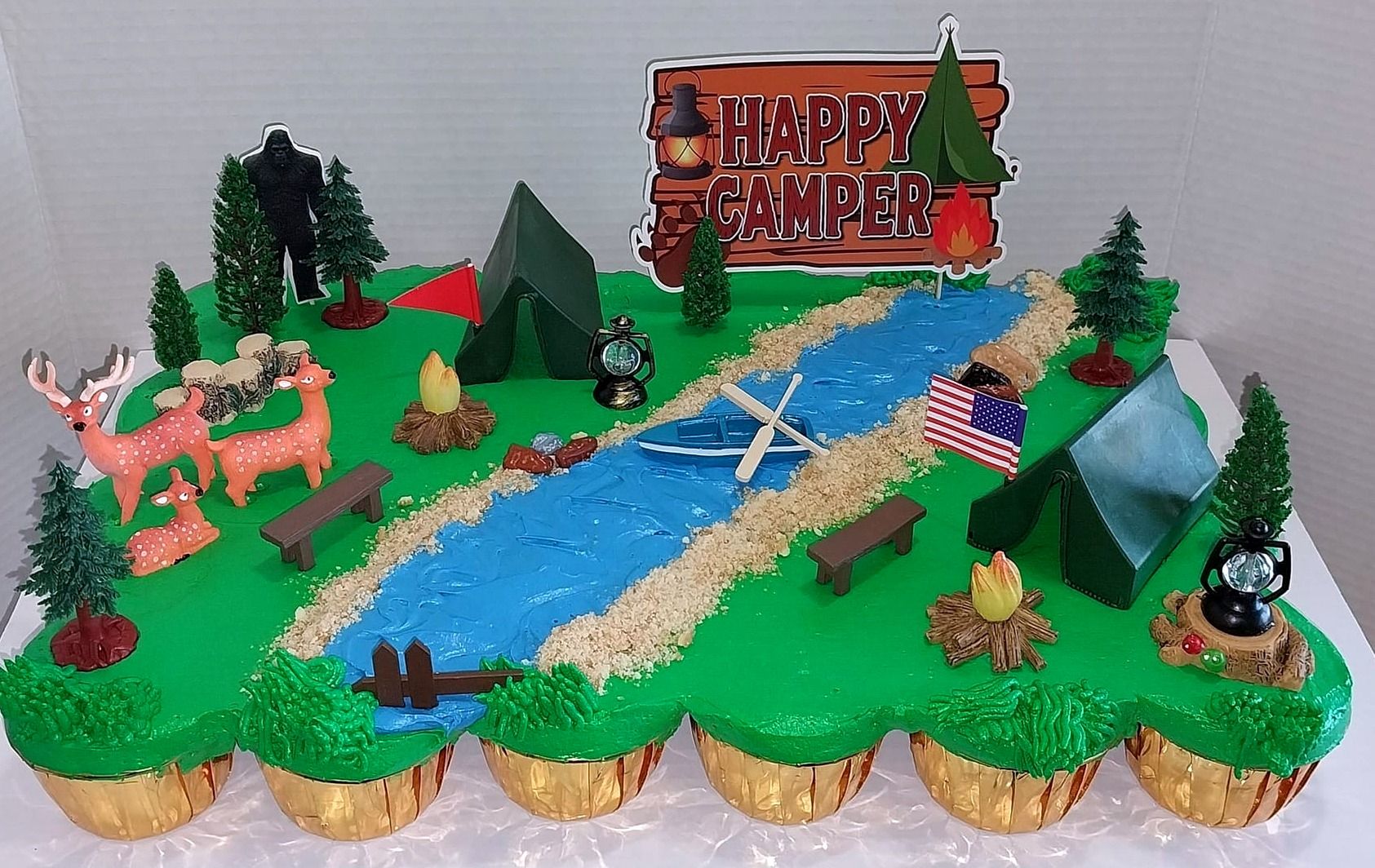 cupcake pull apart cake