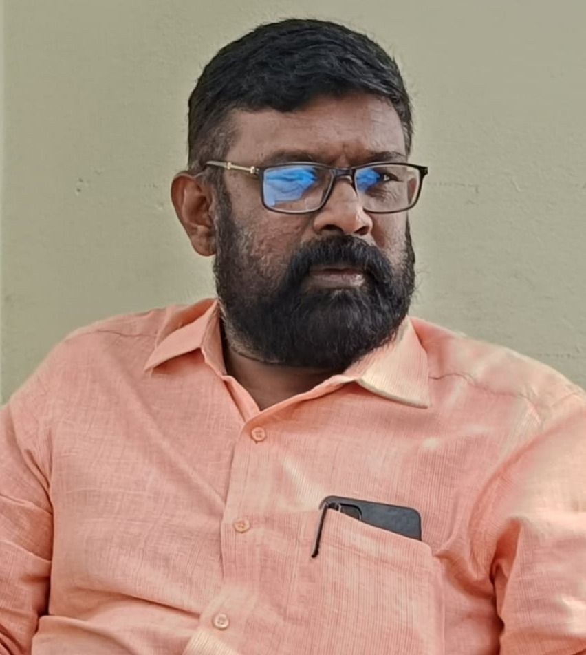 ആൾക്കൂട്ടത്തിനുവേണ്ടി  പ്രതിഭയെ ബലികഴിക്കരുത്