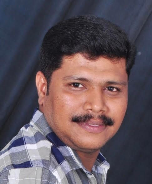 ഇരു സമാന്തരരേഖകളല്ലിനാം*