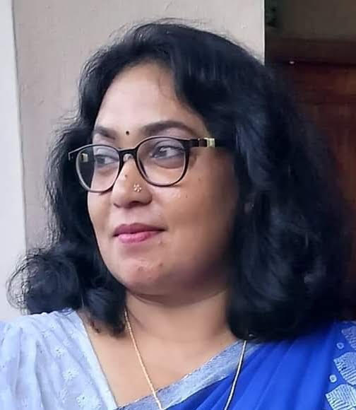 ഉയിർപ്പിലേക്ക് ഒരുവൾ