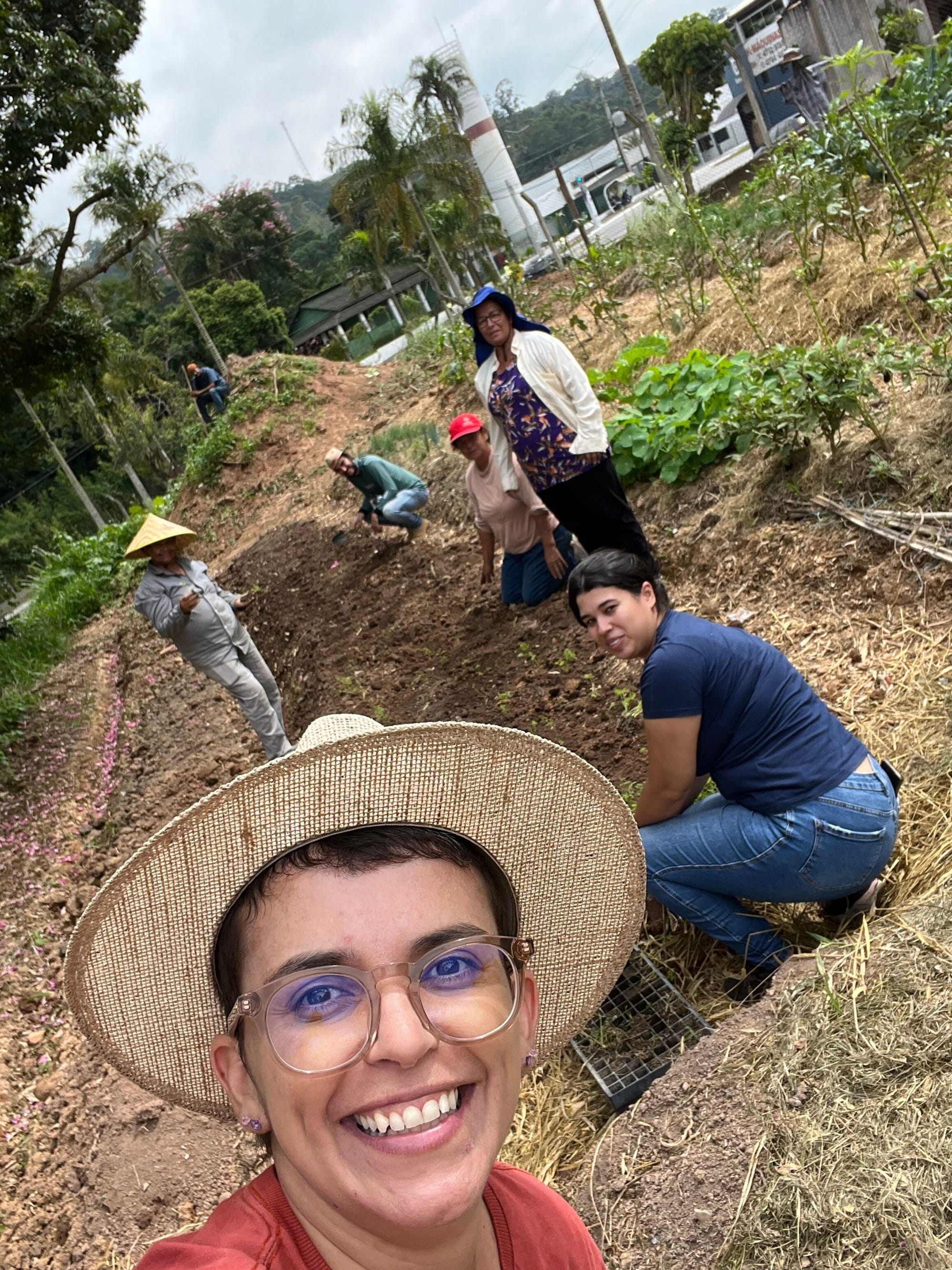 Mutirão Horta Comunitária Agroecológica Goianã