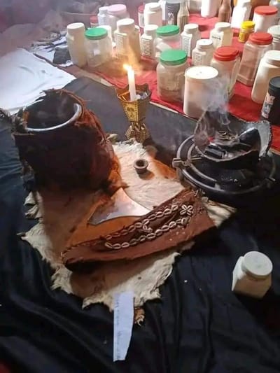 WITCH DOCTOR IN BURKINA FASO