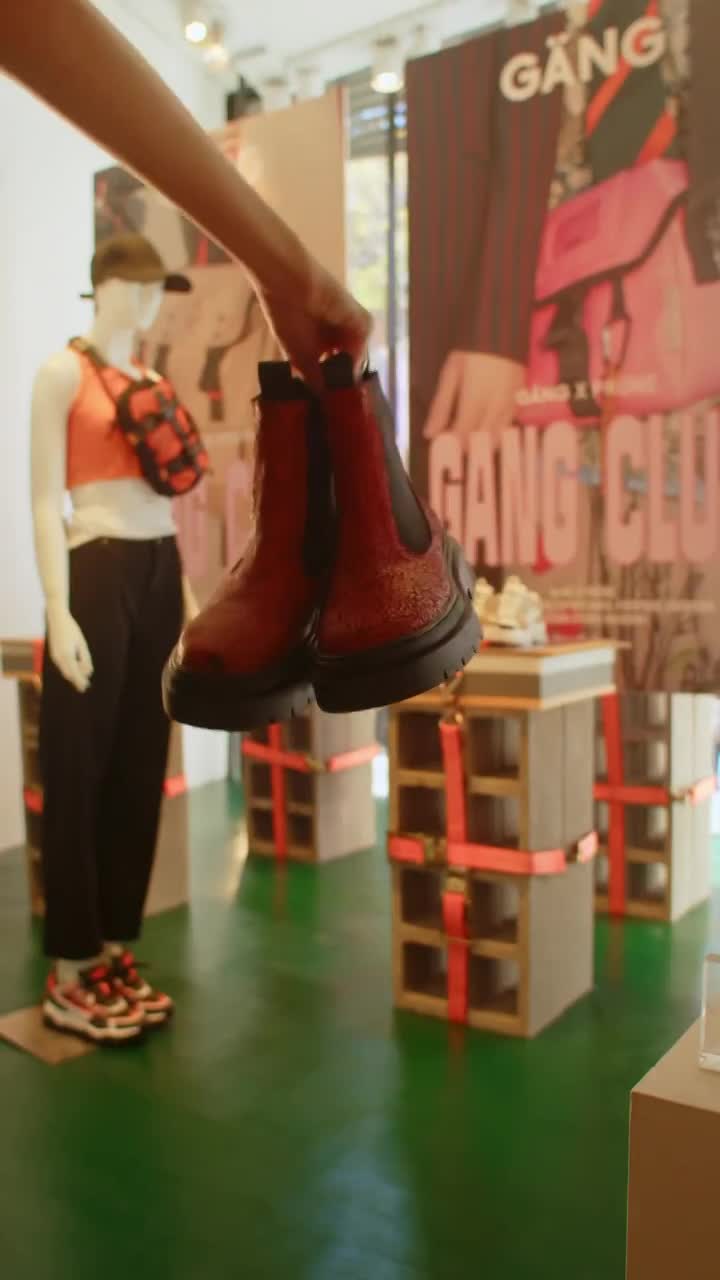 Azienda Prüne - specializzata nella produzione e vendita di borse, calzature, e accessori.