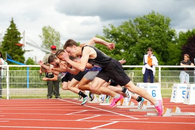 LE MEETING ATHLETISME DU 11 AVRIL BENJAMIN MINIMES / CADETS à  MASTERS : SAUT EN HAUTEUR / LONGUEUR - LANCER DU POIDS - LANCER DU JAVELOT - SPRINT et DEMI FOND