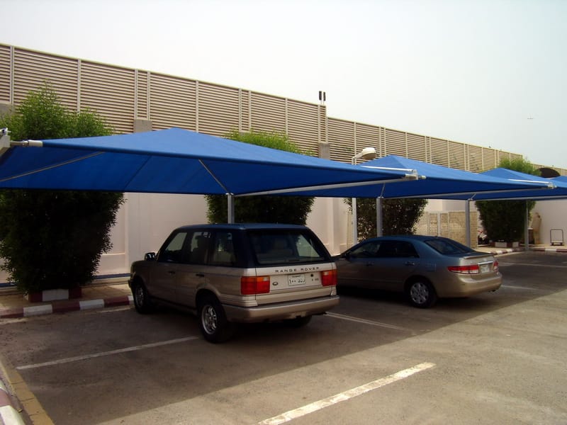 مظلات سيارات