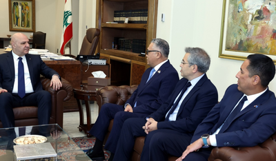 الرئيس عون استقبل سفير كازاخستان