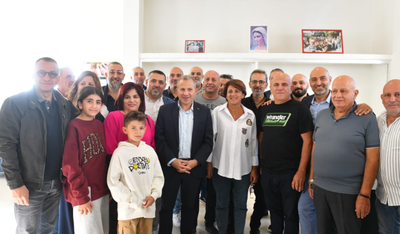 باسيل يجول في قرطبا ويضع اكليلا على اللوحة التذكارية لشهداء انفجار مرفأ بيروت