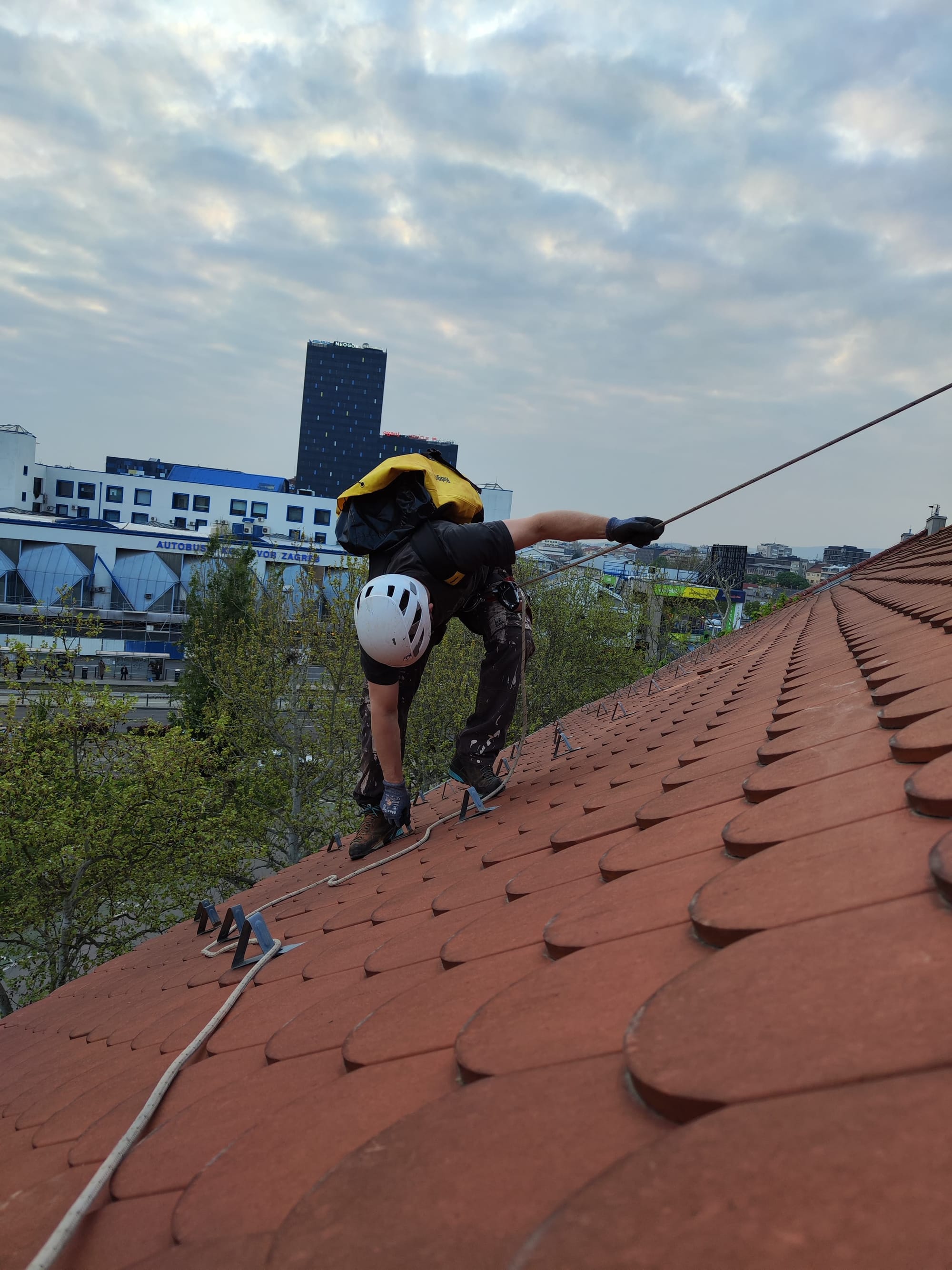 VISINSKI RADOVI I INDUSTRIJSKI ALPINIZAM BEZ SKELE
