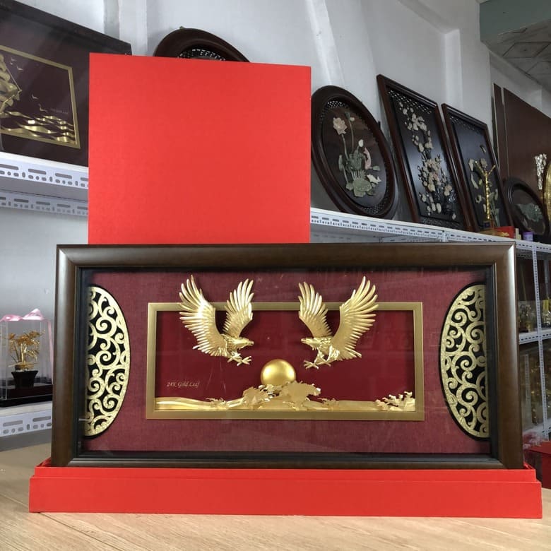 Tranh phong thủy mạ vàng