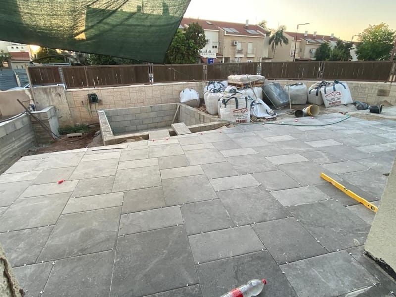 לפני ועשייה