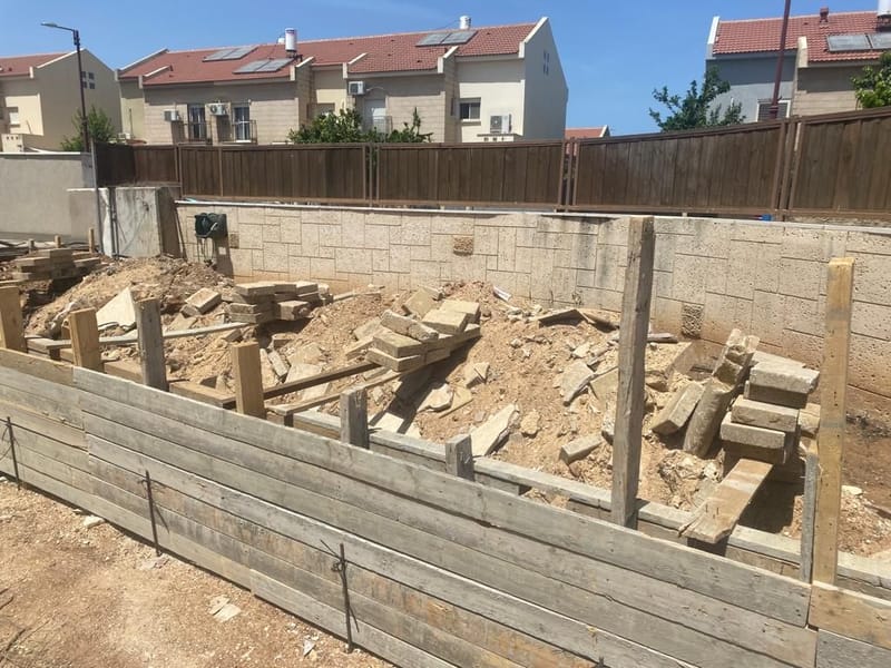 לפני ועשייה