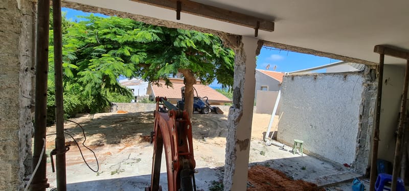 לפני ועשייה