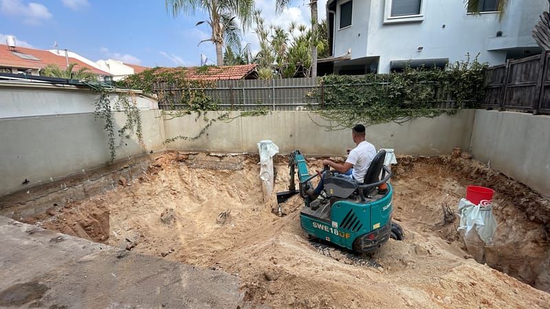לפני ועשייה