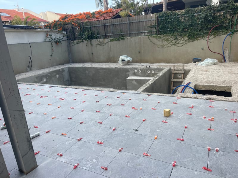 לפני ועשייה