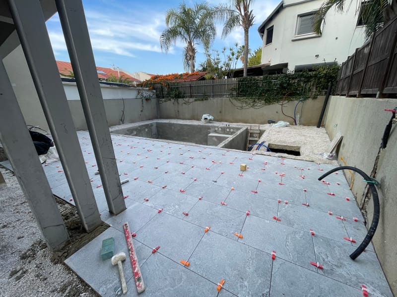 לפני ועשייה