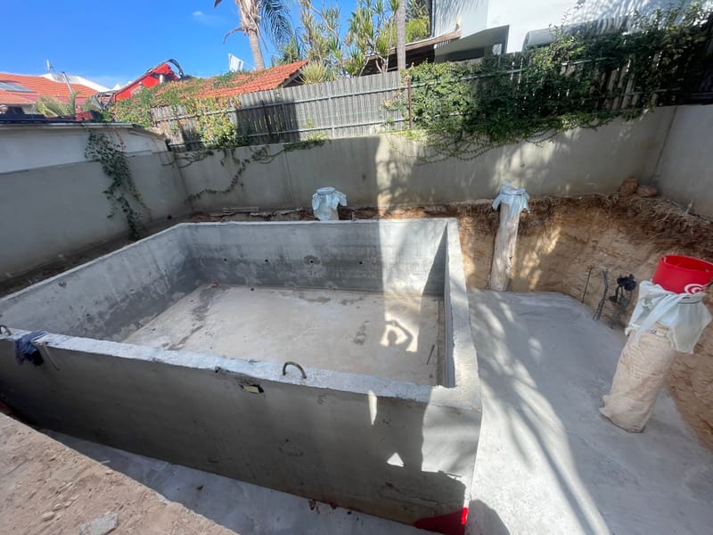 לפני ועשייה