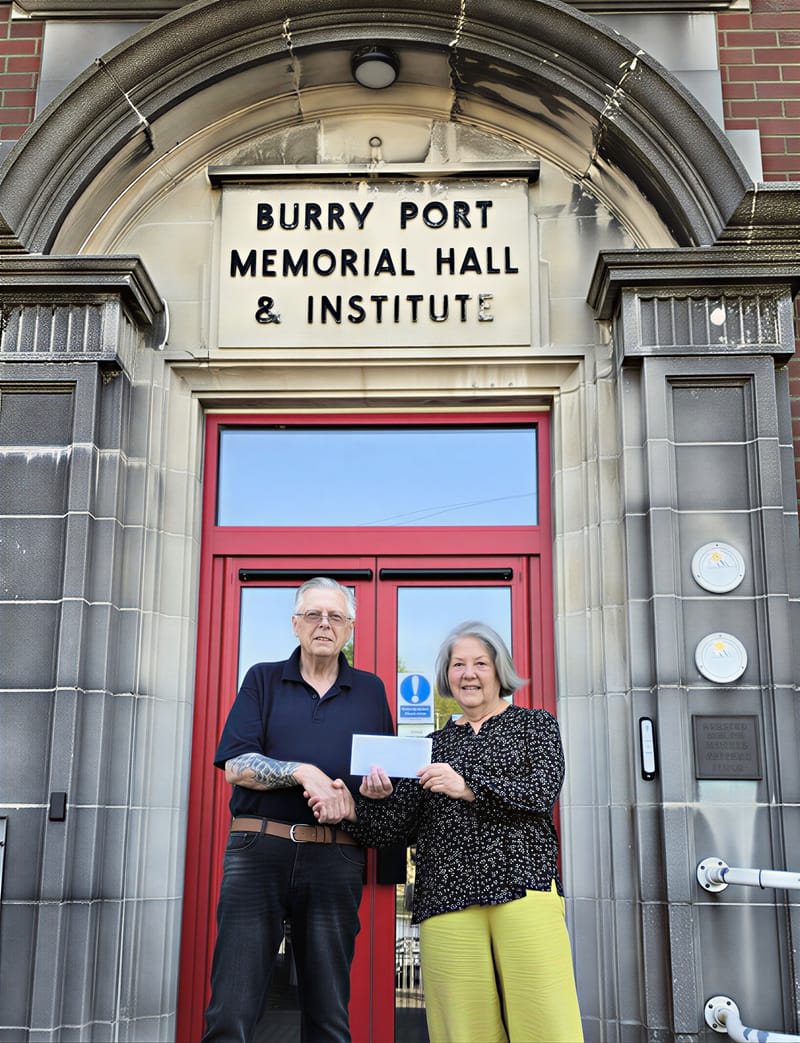 🌿 Pembrey and Burry Port Town Council Helping to Support the Forthcoming Gooseberry Fair in Pembrey 🌿
