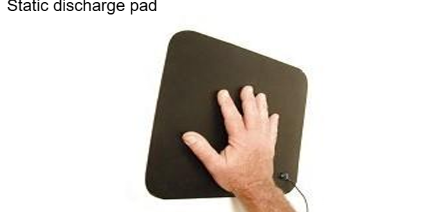 Static discharge pad