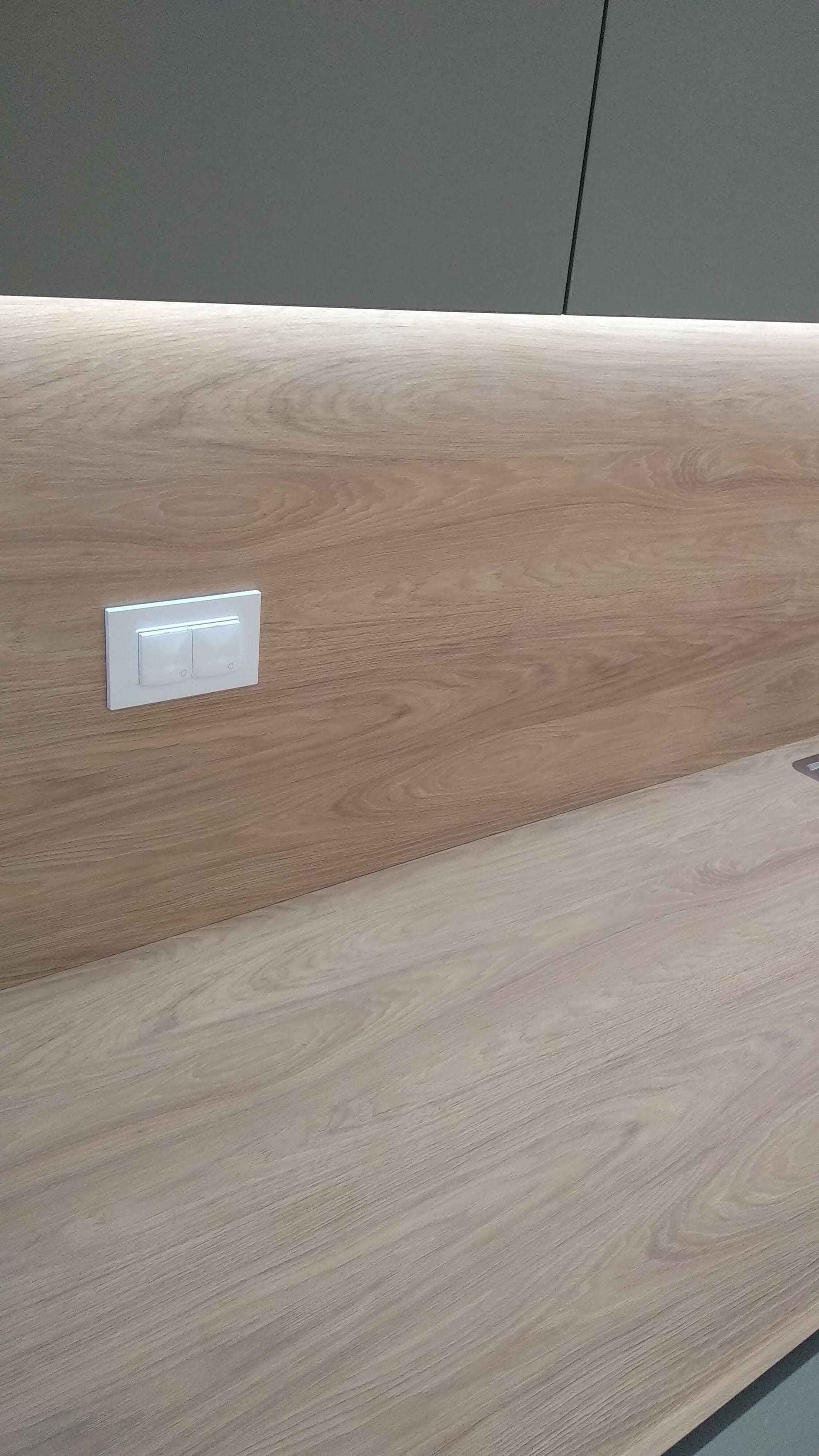 Izrada i montaža kuhinje + ugradnja aparata + led rasvijeta.