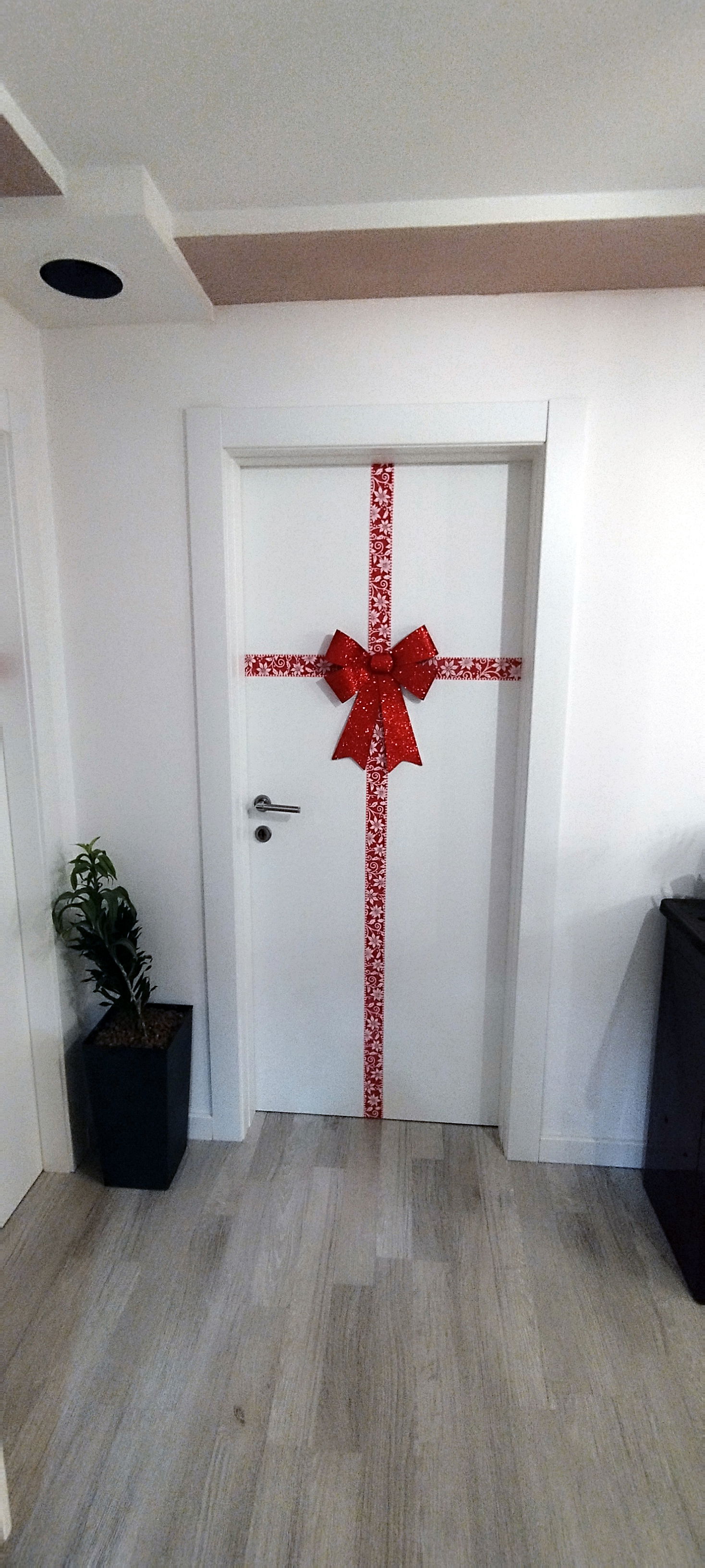 Izrada i ugradnja sobnih vrata.