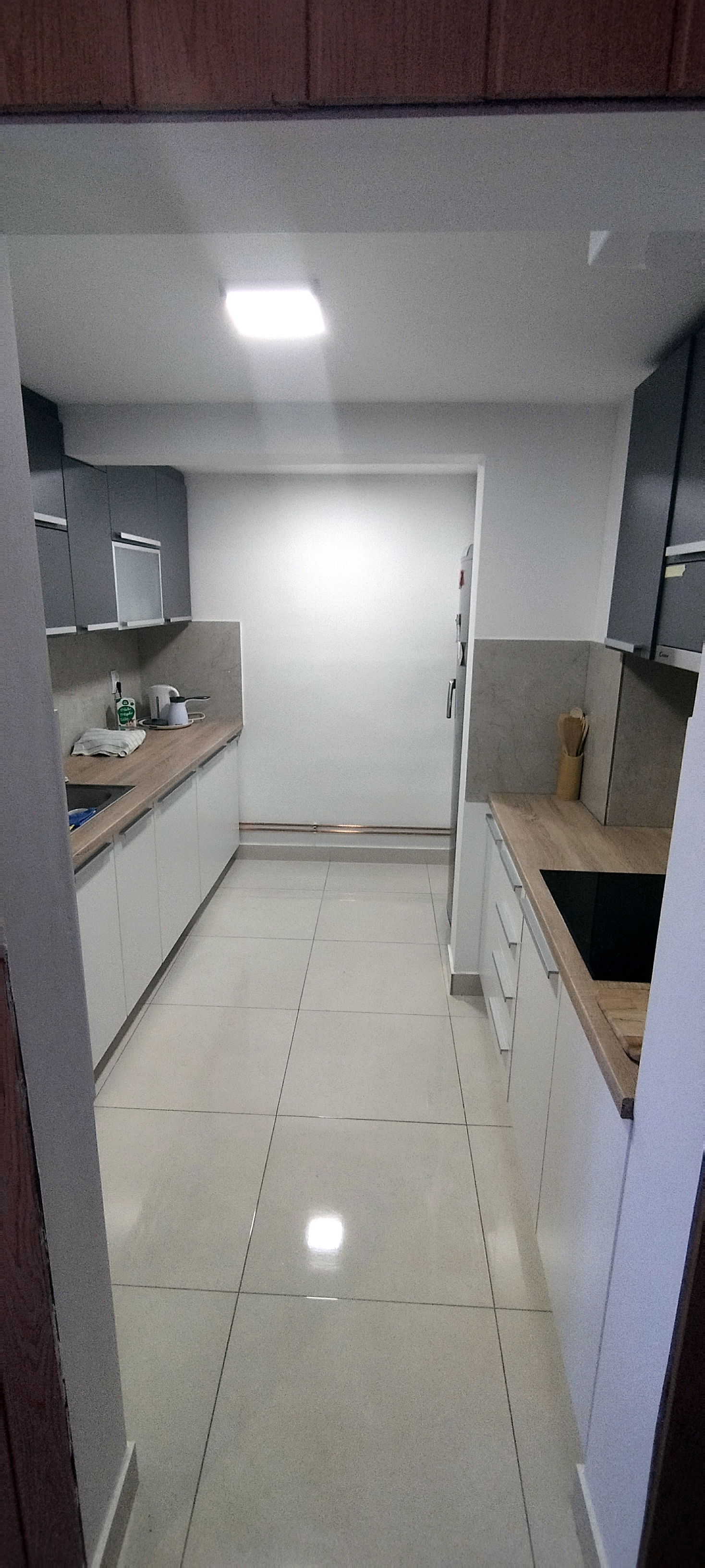 Izrada i montaža kuhinje + ugradnja aparata + led rasvijeta.