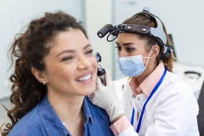 Hearing Aid Consultants: Why Proper Hearing Aid Fittings Matter