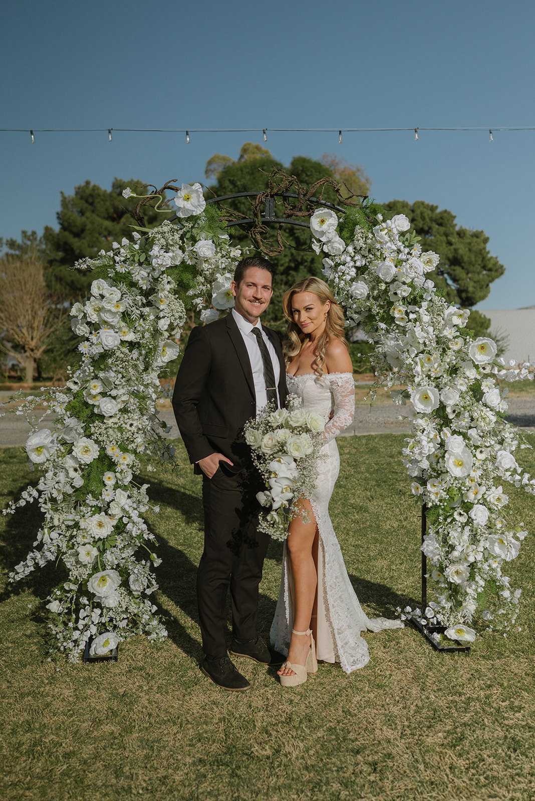 Photos by Purposeful Photos  Venue The Vinyard Farmhouse  Florals - Count on Me Events