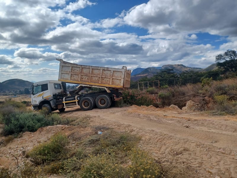 Nyangani Park Ext. roadside gully reclamation - Ward 29