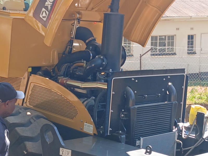 Delivery of Vibratory Steel Roller Compactor