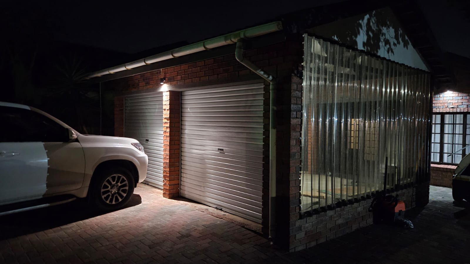 Chat Crescent | 4 Bdr. House