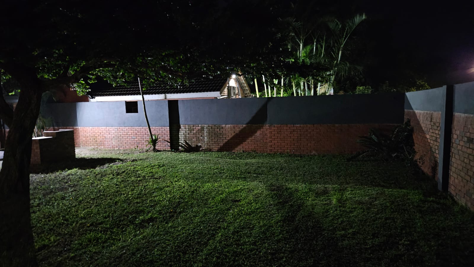 Chat Crescent | 4 Bdr. House