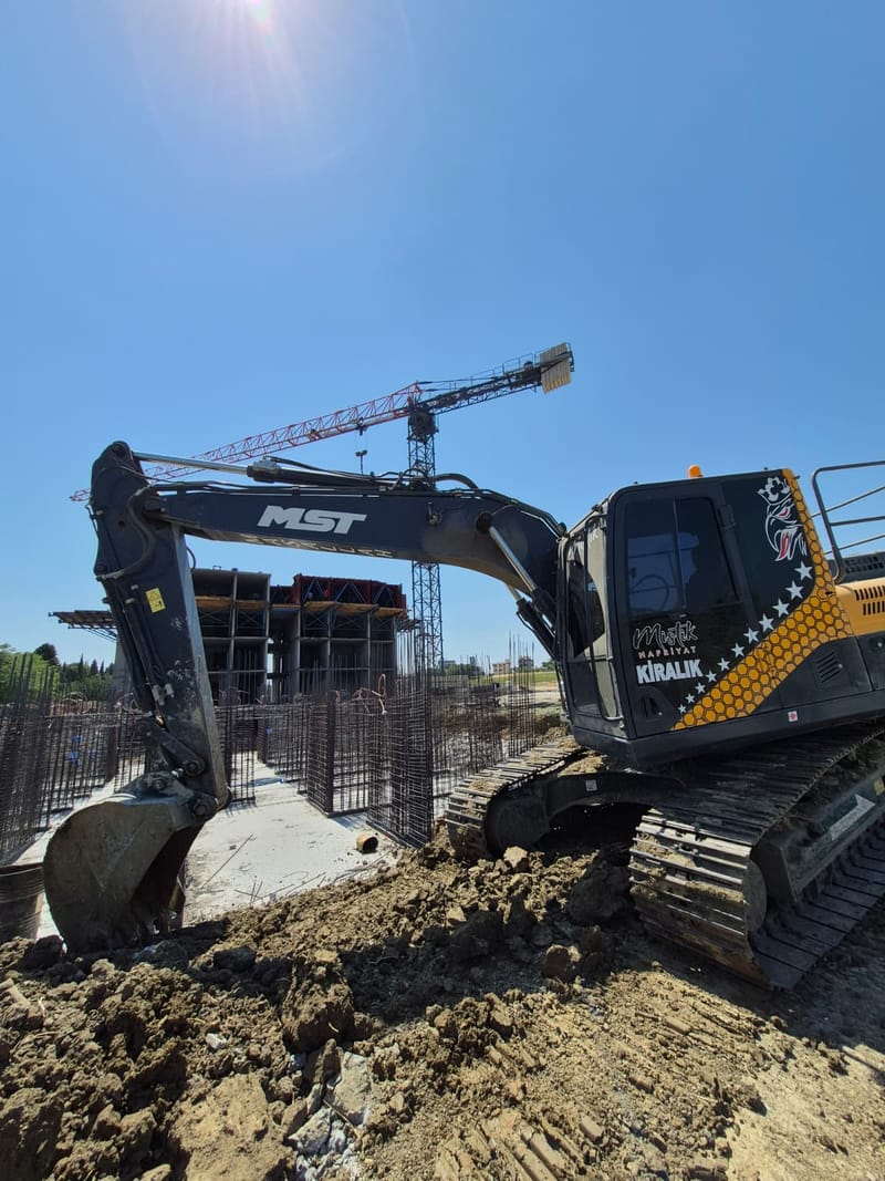 MST Escalator – 16 Tonluk Güç ve Performans