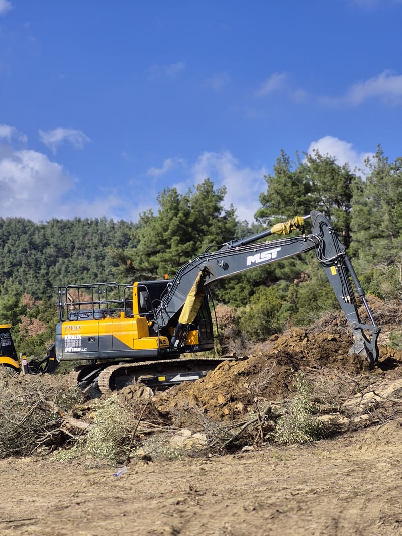 MST Escalator – 16 Tonluk Güç ve Performans