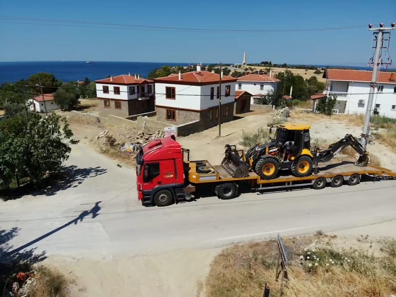 Lowbed Taşıyıcı – Dev Yükler İçin Güvenli Lojistik