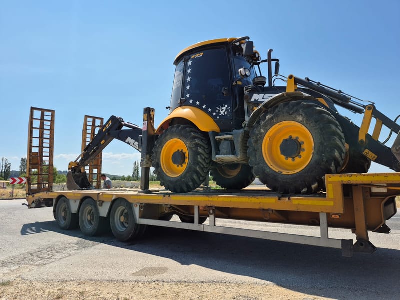 Lowbed Taşıyıcı – Dev Yükler İçin Güvenli Lojistik