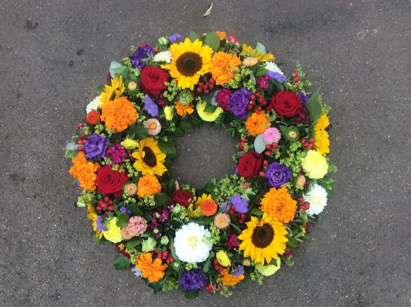 ⚜️ Kränze & Rundumkränze – der Kreis des Lebens