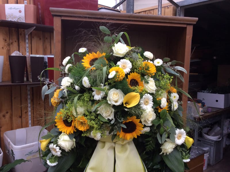 ⚜️ Kränze & Rundumkränze – der Kreis des Lebens