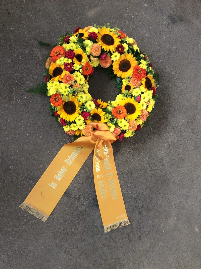 ⚜️ Kränze & Rundumkränze – der Kreis des Lebens