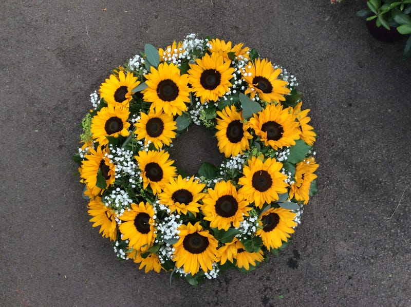 ⚜️ Kränze & Rundumkränze – der Kreis des Lebens