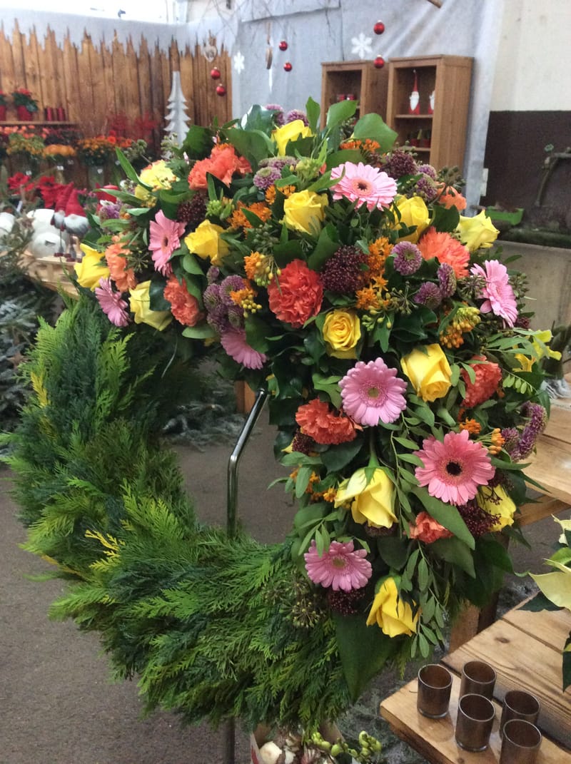 ⚜️ Kränze & Rundumkränze – der Kreis des Lebens