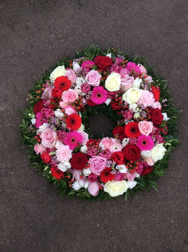 ⚜️ Kränze & Rundumkränze – der Kreis des Lebens