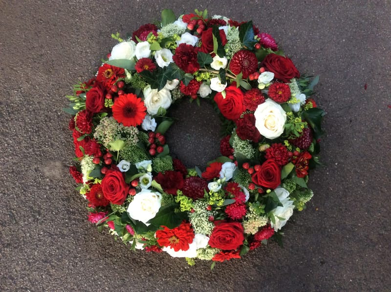 ⚜️ Kränze & Rundumkränze – der Kreis des Lebens