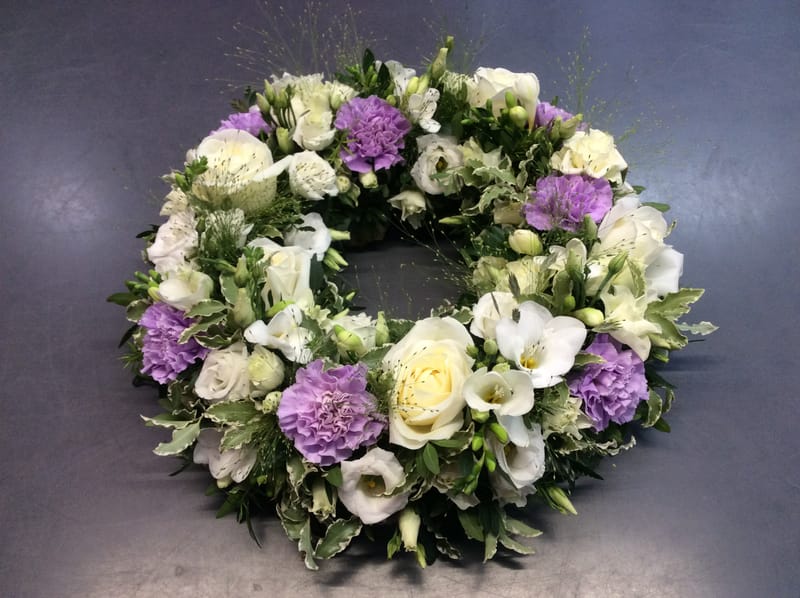 ⚜️ Kränze & Rundumkränze – der Kreis des Lebens